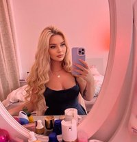 Cathy - escort in Riyadh Photo 1 of 7
