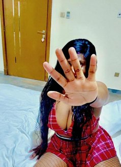 Cathy - puta in Bangkok Photo 6 of 8