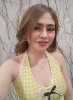 Cathy - escort in Gurgaon Photo 1 of 17