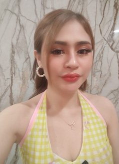 Cathy - escort in Gurgaon Photo 4 of 17
