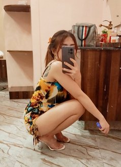 Cathy - escort in Gurgaon Photo 6 of 17