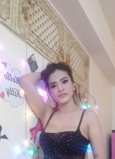 Cathy - escort in Gurgaon Photo 11 of 17