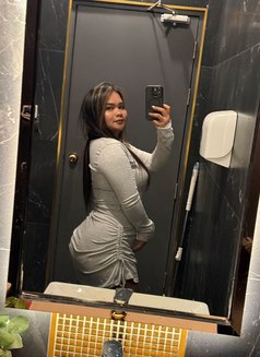 Cathy - escort in Gurgaon Photo 16 of 17