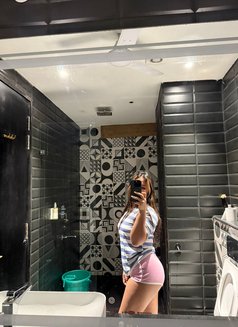 Cathy - escort in Gurgaon Photo 17 of 17