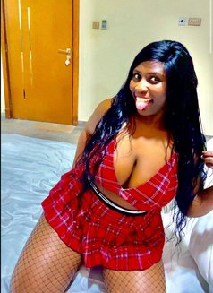 Cathy - puta in Bangkok Photo 8 of 8