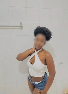 Cathy - escort in Kampala Photo 3 of 7
