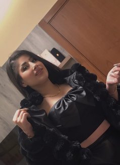 Catrin - Transsexual escort in Beirut Photo 2 of 4