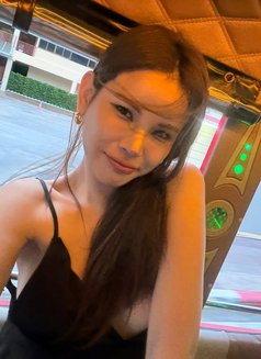 Catriona - masseuse in Phuket Photo 5 of 8