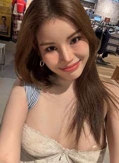 Catriona - masseuse in Phuket Photo 10 of 17