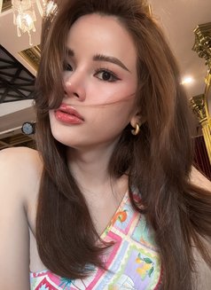 Catriona - masseuse in Phuket Photo 12 of 17