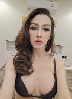 CATTY Big7Top Both - Transsexual escort in Riyadh Photo 29 of 29