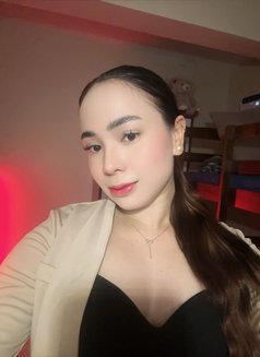 Catty - puta in Manila Photo 2 of 3