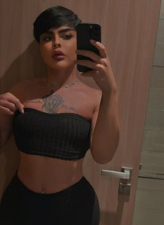 Cattyعرب - Transsexual escort in Dubai Photo 12 of 12