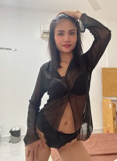 Catty - escort in Muscat Photo 6 of 11