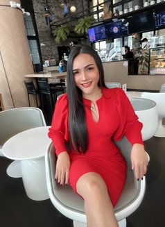 Catty - Transsexual escort in Bangkok Photo 12 of 14