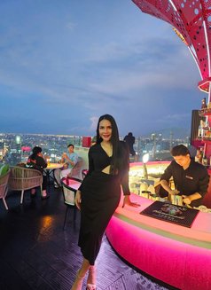Catty - Transsexual escort in Bangkok Photo 14 of 20