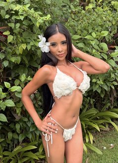 Luna - escort in Bali Photo 5 of 8