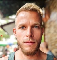 Caucasian, Athletic, Mature | Big Cut - Acompañantes masculino in Bangkok