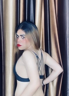 Cayetana Parveen - Transsexual escort in New Delhi Photo 3 of 8