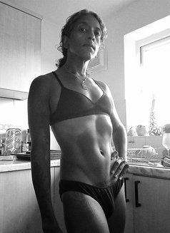 Caymandrogyne - Acompañantes transexual in Riga Photo 3 of 13
