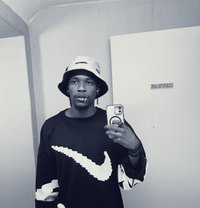 Ccjames - Male escort in Al Manama