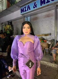 CD LucyPearl - Transsexual escort in Hong Kong Photo 14 of 20
