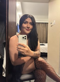 CD Pamela LOTS OF CUM - Transsexual escort in Singapore Photo 13 of 14