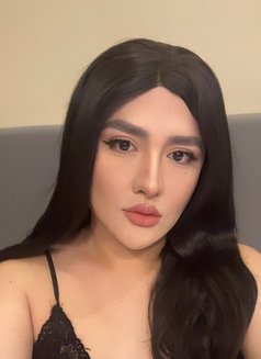 CD Pamela LOTS OF CUM - Transsexual escort in Singapore Photo 2 of 14