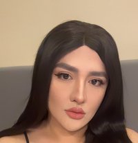 CD Pamela LOTS OF CUM - Transsexual escort in Singapore Photo 2 of 14