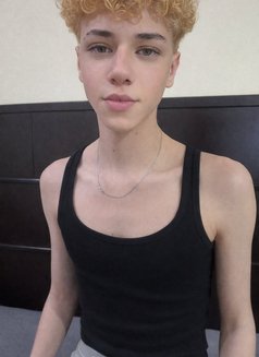 Cd top - Transsexual escort in Ajmān Photo 4 of 4