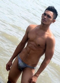 Cebuano Daks - masseur in Manila Photo 1 of 7