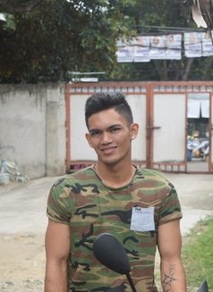 Cebuano Daks - masseur in Manila Photo 5 of 7