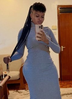 Cecilia - escort in Madinah Photo 2 of 2