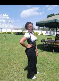 Cedes - escort in Nairobi Photo 1 of 5