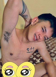 Cedrick - Acompañantes masculino in Manila Photo 4 of 5