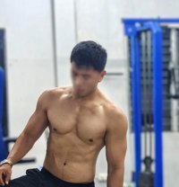 Cedricklee - Male escort in Manila