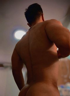 Cedricklee - Male escort in Manila Photo 9 of 10