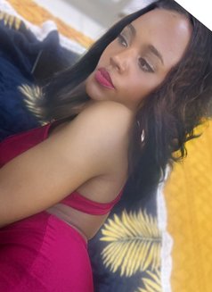 Cee - puta in Riyadh Photo 4 of 8