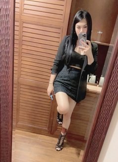 Ceejay - Transsexual escort in Abu Dhabi Photo 11 of 23
