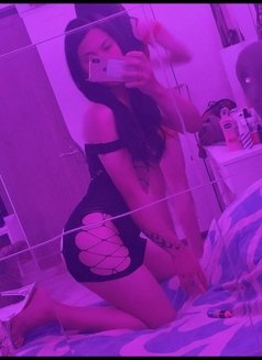 Ceejay - Transsexual escort in Abu Dhabi Photo 17 of 23