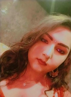 Celena - Transsexual escort in Colombo Photo 4 of 6