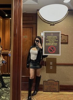 Celene - escort in Hong Kong Photo 4 of 9