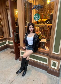 Celene - escort in Hong Kong Photo 8 of 9