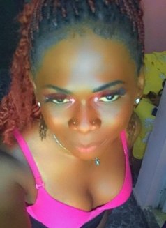 Celess - Transsexual escort in Lagos, Nigeria Photo 4 of 7