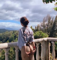 Celeste - Intérprete de adultos in Okinawa Island