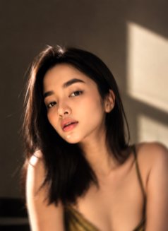 Celeste is Coming - puta in Taipei Photo 1 of 9