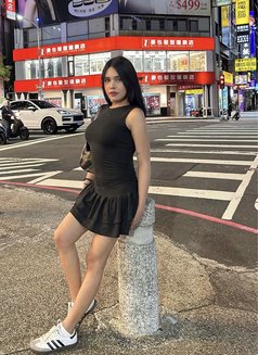 Celestine meet-contents-camshow - escort in Manila Photo 5 of 12