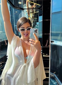 Celia - escort in Dubai Photo 2 of 7