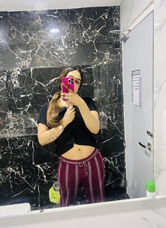 Gorgeous Top /Bottom Ts Hima Menon mallu - Transsexual escort in Kochi Photo 4 of 20