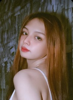 Celina - Acompañantes transexual in Manila Photo 3 of 3